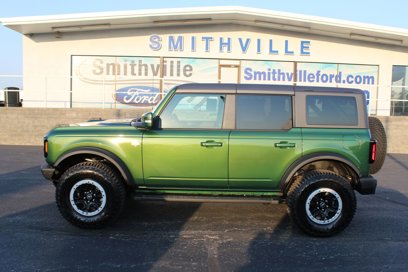 New 2024 Ford Bronco Outer Banks w/ Sasquatch Package