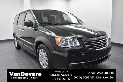 Used 2015 Chrysler Town & Country Touring w/ Driver Convenience Group