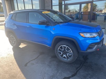 New 2025 Jeep Compass Trailhawk