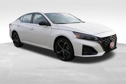 New 2025 Nissan Altima 2.5 SR