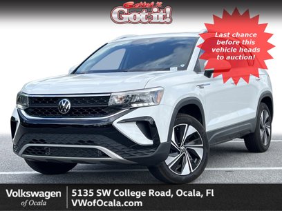 Certified 2024 Volkswagen Taos SE w/ Panoramic Sunroof Package