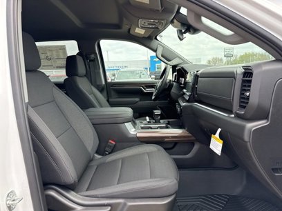 New 2025 Chevrolet Silverado 1500 LT