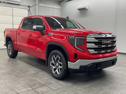New 2025 GMC Sierra 1500 SLE w/ Preferred Package