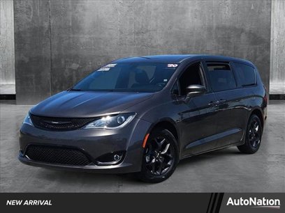 Used 2020 Chrysler Pacifica Touring w/ S Appearance Package
