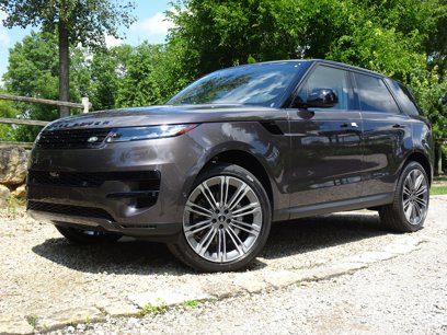 New 2025 Land Rover Range Rover Sport SE