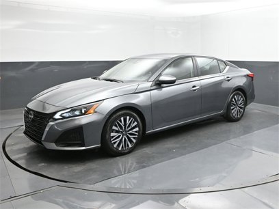 Used 2023 Nissan Altima 2.5 SV