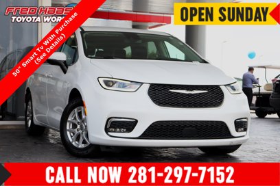 Used 2023 Chrysler Pacifica Touring-L