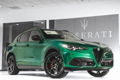 New 2025 Alfa Romeo Stelvio Sprint
