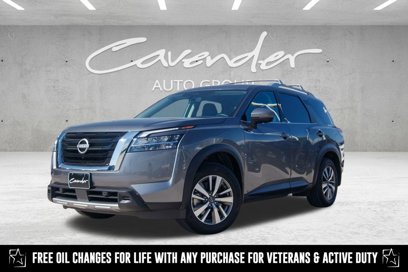 Used 2024 Nissan Pathfinder SL