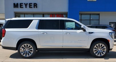 New 2024 GMC Yukon XL Denali w/ Denali Reserve Package