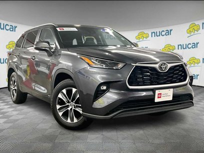 Certified 2025 Toyota Highlander XLE