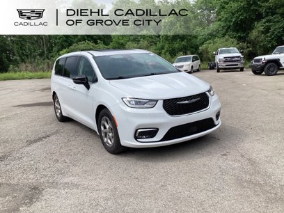 Used 2024 Chrysler Pacifica Limited