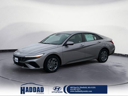 New 2025 Hyundai Elantra Blue
