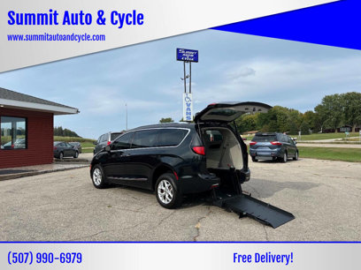 Used 2017 Chrysler Pacifica Touring-L Plus w/ Tire & Wheel Group