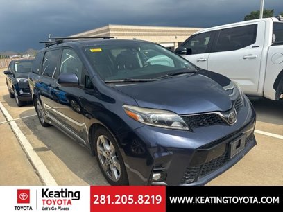 Used 2019 Toyota Sienna SE