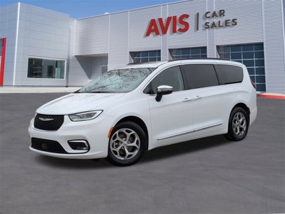 Used 2023 Chrysler Pacifica Limited