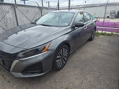 Used 2024 Nissan Altima 2.5 SV