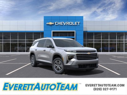 New 2025 Chevrolet Traverse LT w/ Driver Confidence Package