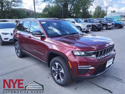 New 2023 Jeep Grand Cherokee 4WD 4xe w/ Luxury Tech Group II