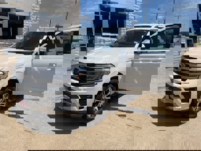 Used 2024 Ford Expedition XLT