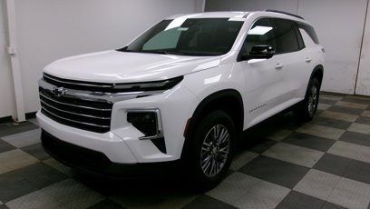 New 2025 Chevrolet Traverse LT w/ Driver Confidence Package