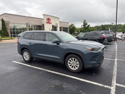 Used 2024 Toyota Grand Highlander XLE