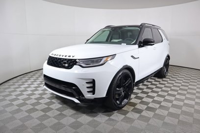 New 2025 Land Rover Discovery Dynamic SE