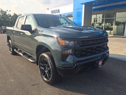 New 2025 Chevrolet Silverado 1500 Custom Trail Boss w/ Turbomax Blackout Package