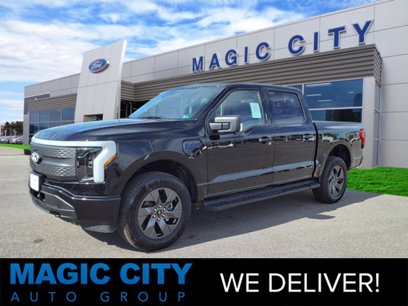 New 2024 Ford F150 Lightning XLT w/ Max Trailer Tow Package