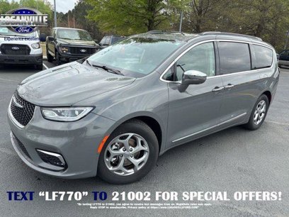 Used 2022 Chrysler Pacifica Limited