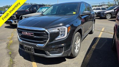 Used 2024 GMC Terrain SLE