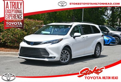 Certified 2024 Toyota Sienna XLE