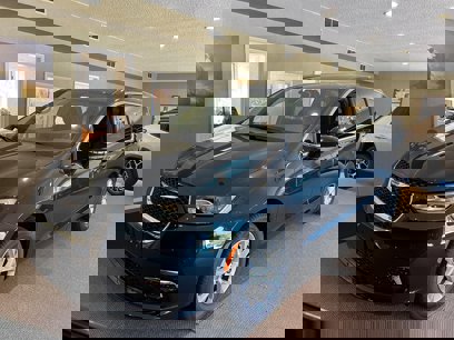 New 2025 Chrysler Pacifica Select
