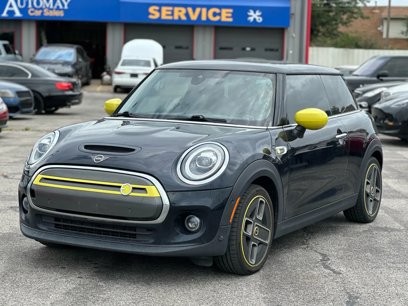 Used 2021 MINI Cooper SE w/ 8.8" Touchscreen Nav Package