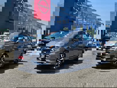 New 2025 Nissan Versa SV