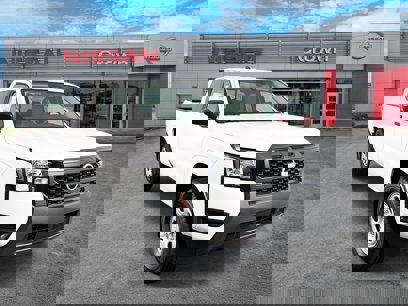 New 2025 Nissan Frontier S
