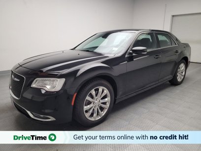 Used 2017 Chrysler 300 Limited w/ 300 Premium Group