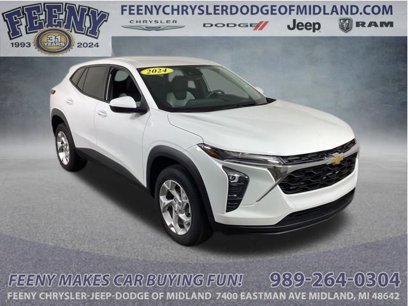 Used 2024 Chevrolet Trax LS w/ LS Convenience Package