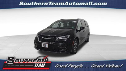 Used 2021 Chrysler Pacifica Touring-L