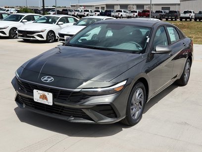 New 2025 Hyundai Elantra Blue