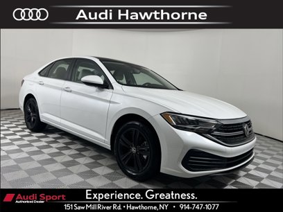 Used 2024 Volkswagen Jetta SE w/ Panoramic Sunroof Package