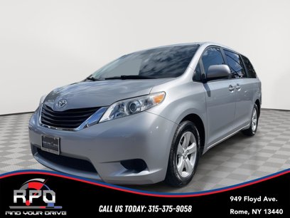 Used 2014 Toyota Sienna LE