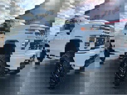 Used 2022 Chevrolet Silverado 2500 Custom w/ Custom Value Package