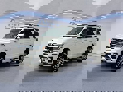 New 2024 Ford Expedition Limited w/ Excursion Package