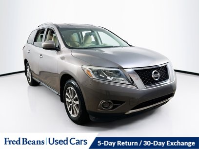 Used 2014 Nissan Pathfinder SV w/ Trailer Tow Package
