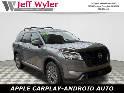 Used 2024 Nissan Pathfinder SV w/ Black Appearance Package