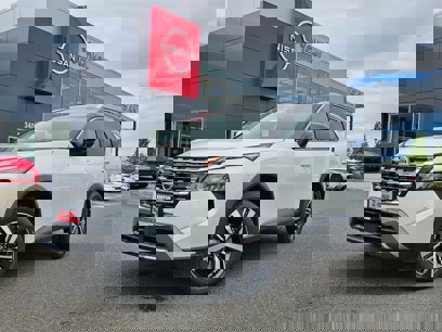 New 2025 Nissan Rogue SL