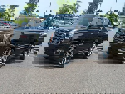 Used 2019 GMC Yukon Denali w/ Denali Ultimate Package