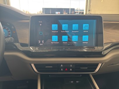 New 2025 Volkswagen Atlas SE