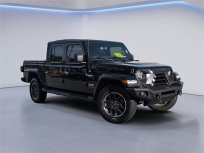 Used 2023 Jeep Gladiator Overland w/ Cold Weather Group
